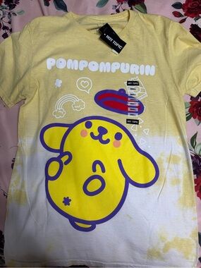 Hot Topic Yellow Pompompurin Graphic Tee